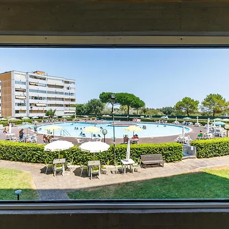 Piscina Gratis, Pool View Oasis Pool View