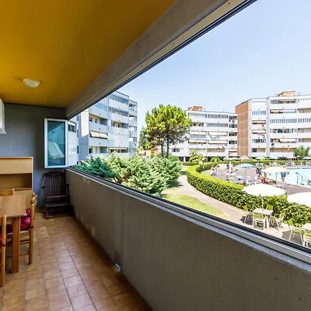 Piscina Gratis, Pool View Oasis Pool View